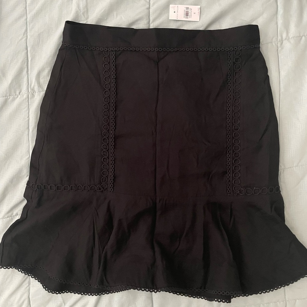 SOLD New Ann Taylor Skirt in Black Size: Medium